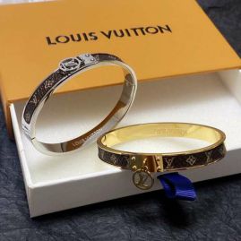 Picture of LV Bracelet _SKULVbracelet02cly16510663